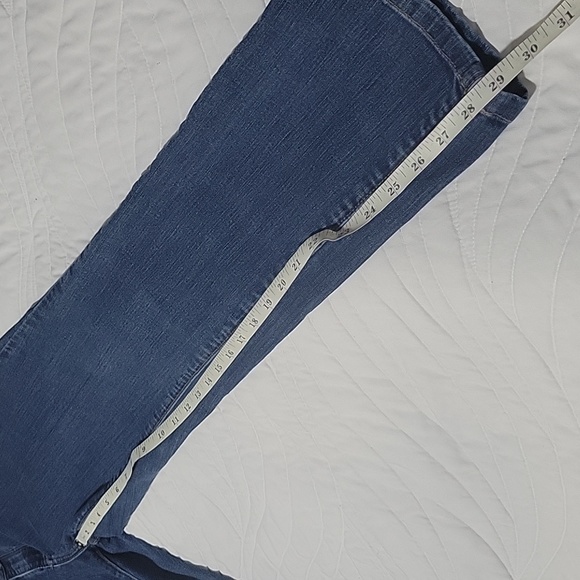 L.L. Bean Jeans Womens Size 4 Blue Straight Cut flex Classic Fit - Picture 12 of 14